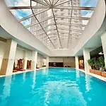 Apartment 19th Floor Luxury With Pool, Parking