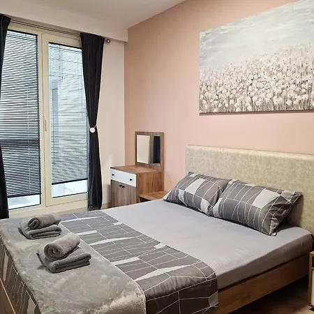 19th Floor Luxury With Pool, Parking * Skopje