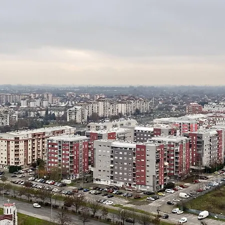 19th Floor Luxury With Pool, Parking