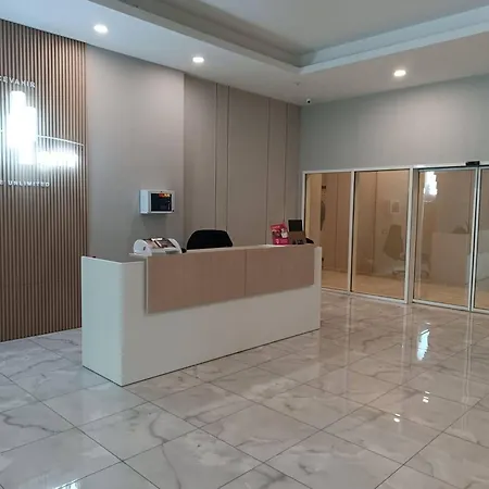 19th Floor Luxury With Pool, Parking Apartament