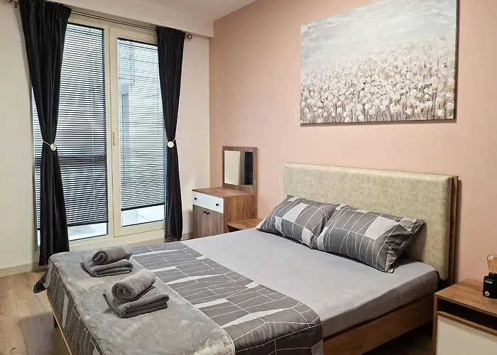 19th Floor Luxury With Pool, Parking * Skopje