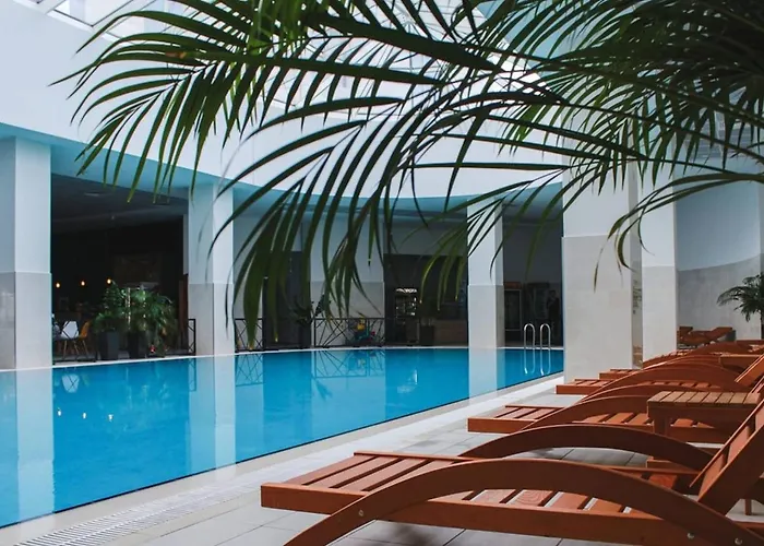 19th Floor Luxury With Pool, Parking * Skopje